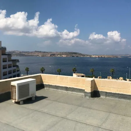 Triq Il-kurazza Dolmen Court * St. Paul's Bay